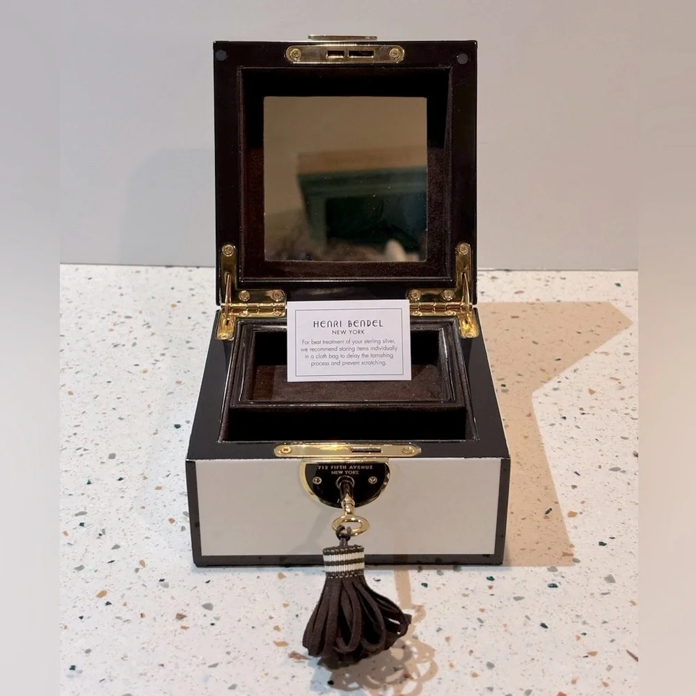 henri bendel henri bendel